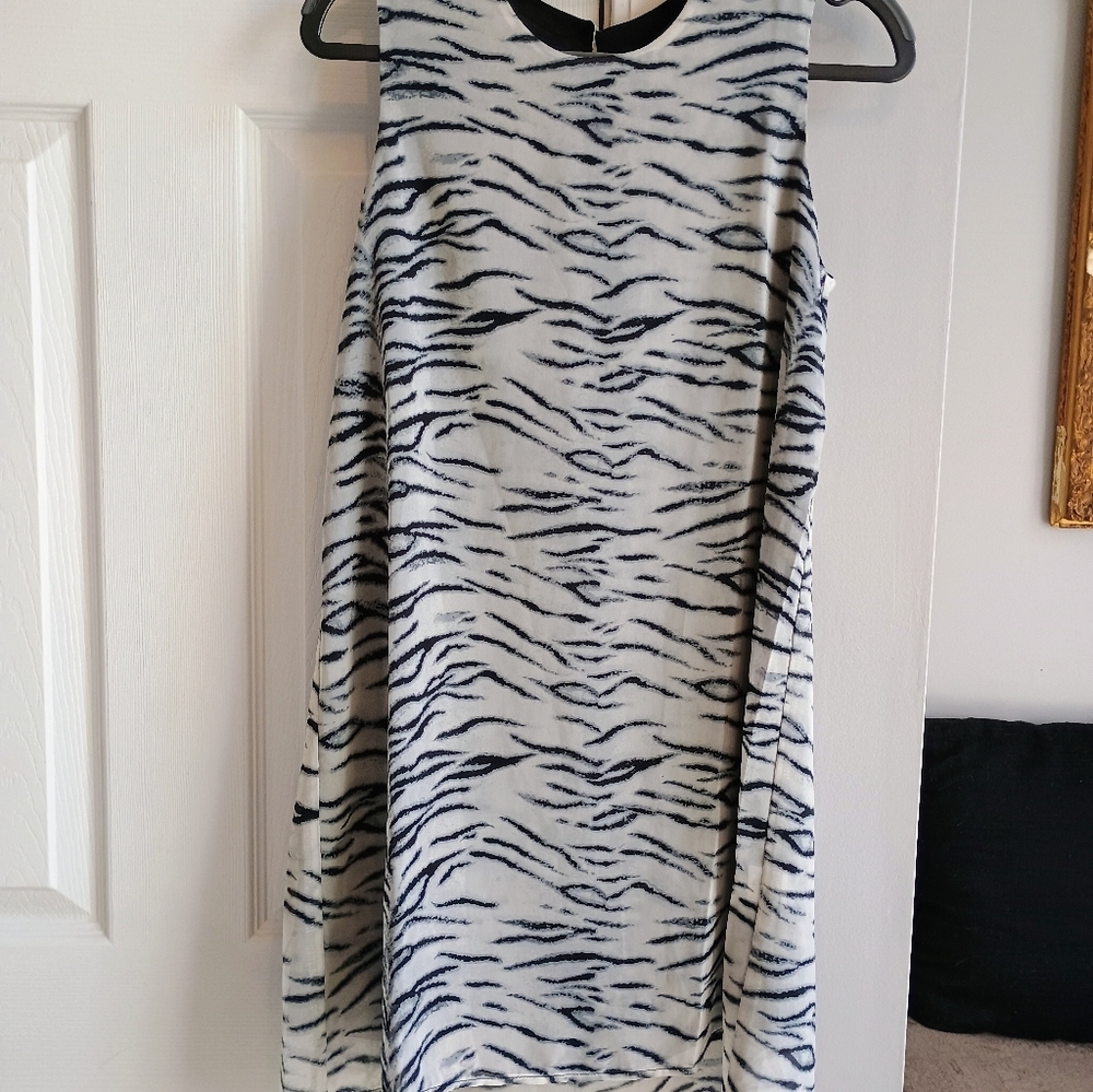 NWT Three Eighty Two‎ Sleeveless Zebra Print Dress Lined NWT Size XS - Picture 3 of 10